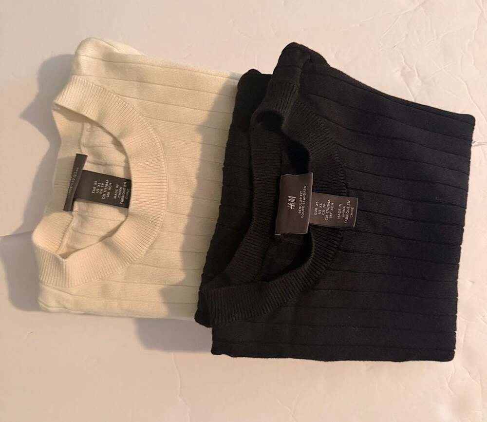 2 Bundle H&M Black Ribbed Short Sleeve T-Shirt, Black & White Size XS